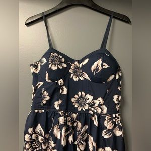 💛TODAY***$17***Band of Gypsies black, taupe, white designed romper w full legs